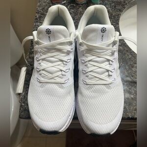 Nike Ladies Swift 3 Sneakers